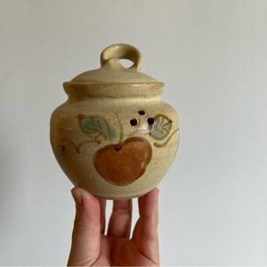 Studio pottery 🍶 garlic jar